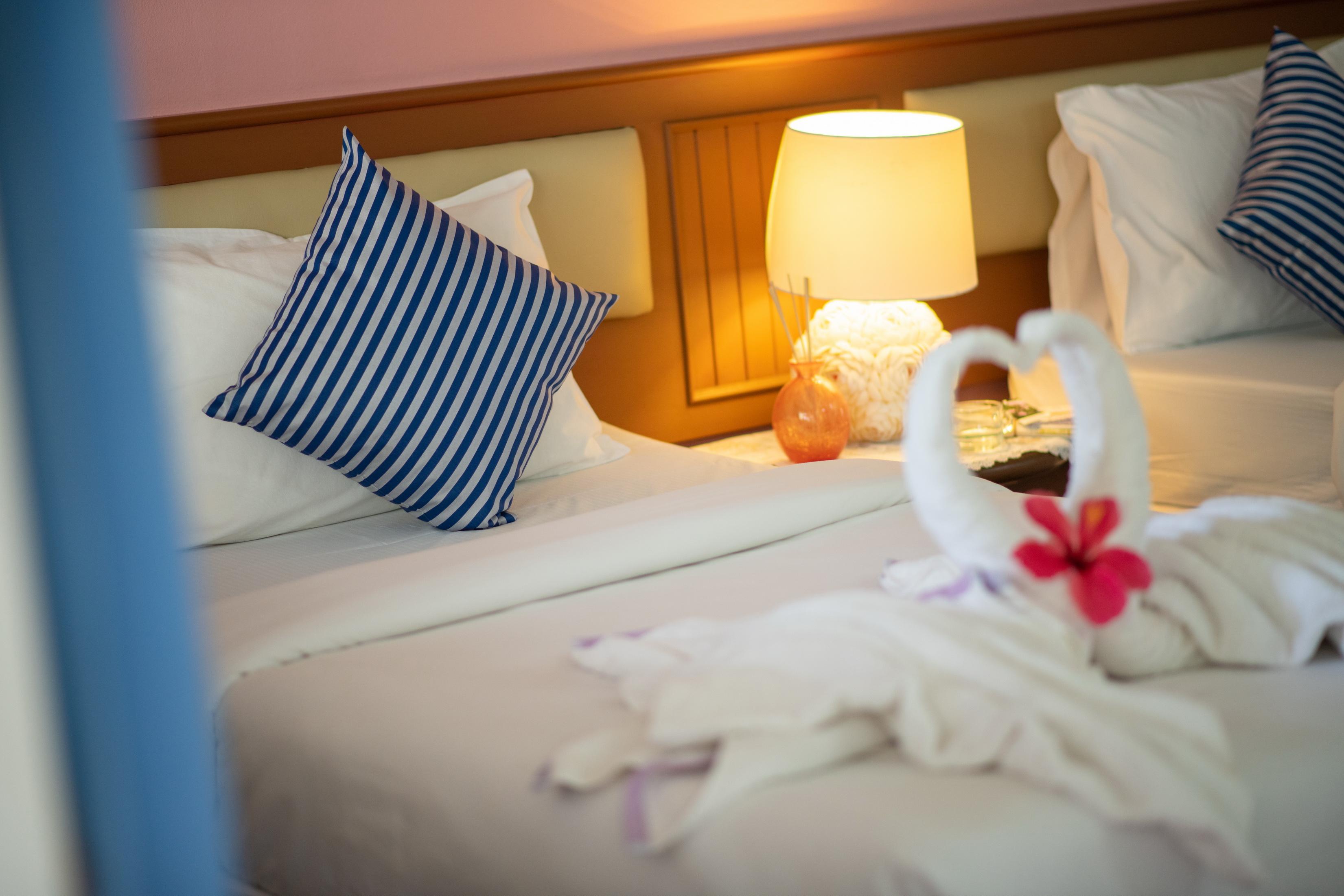 เบย์ บีช รีสอร์ต Hotel Choeng Mon ภายนอก รูปภาพ