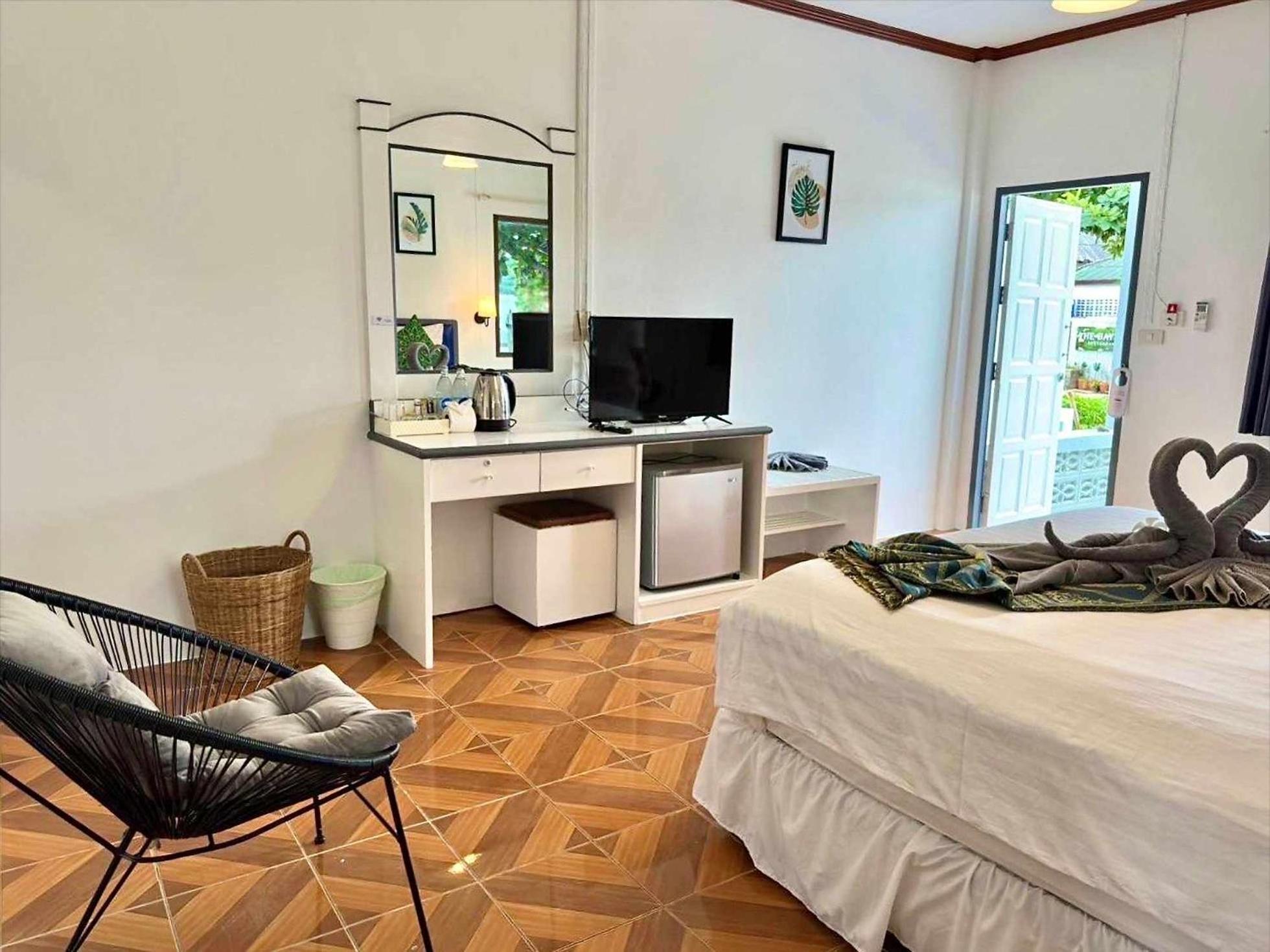 เบย์ บีช รีสอร์ต Hotel Choeng Mon ภายนอก รูปภาพ